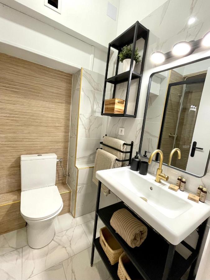 شقة Cosy Cocoon - 2 To 4 Travelers. نيس المظهر الخارجي الصورة